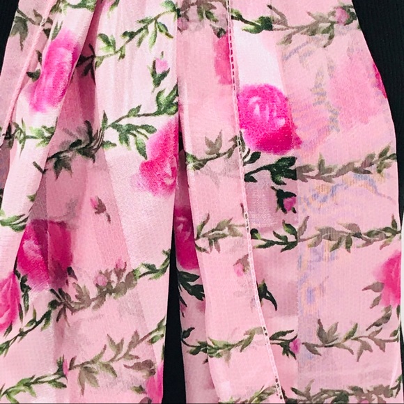 Space Age Inc. Roses and Vines Scarf, Pink - Picture 2 of 5